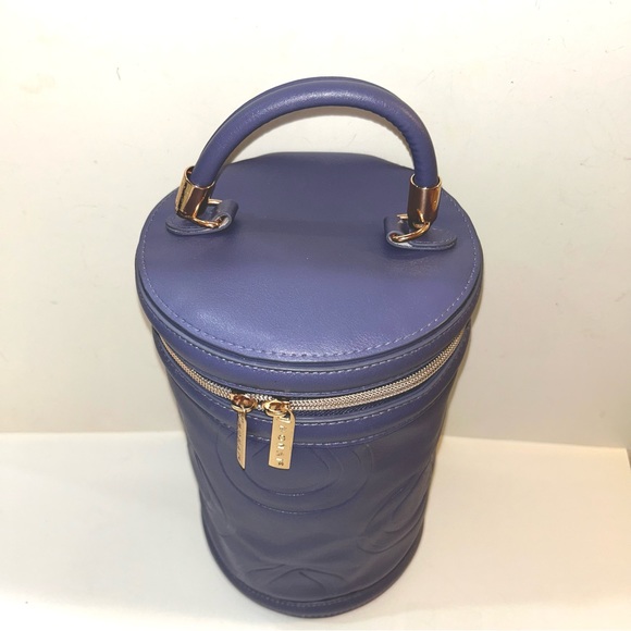 Monat Cylindrical Travel Cosmetic Bag in Light Purple New, Never Used. - Picture 7 of 7